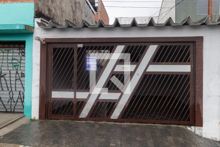 Casa à venda com 135m², 3 quartos e 2 vagasFachada