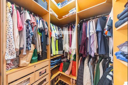 Casa à venda com 280m², 3 quartos e 3 vagasCloset do Quarto 1