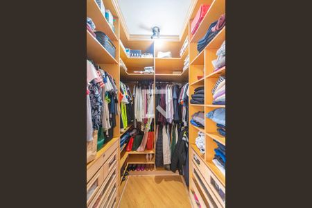 Casa à venda com 280m², 3 quartos e 3 vagasCloset do Quarto 1