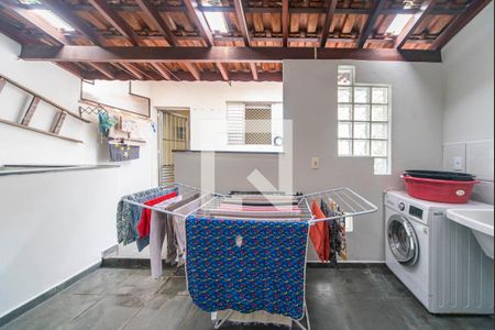 Casa à venda com 280m², 3 quartos e 3 vagasÁrea de Serviço