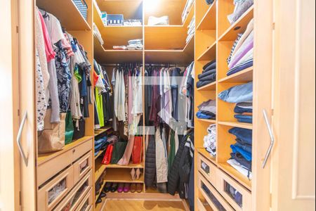Casa à venda com 280m², 3 quartos e 3 vagasCloset do Quarto 1