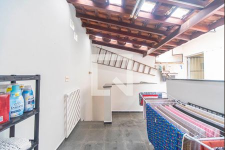 Casa à venda com 280m², 3 quartos e 3 vagasÁrea de Serviço