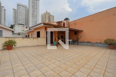 Casa à venda com 230m², 3 quartos e 8 vagasTerraço e Área de lazer