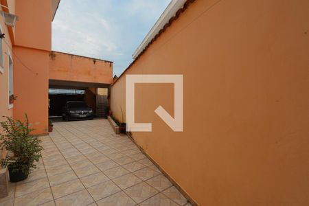 Casa à venda com 230m², 3 quartos e 8 vagasQuintal