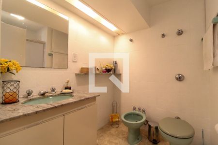 Apartamento à venda com 101m², 3 quartos e 1 vagaBanheiro Corredor