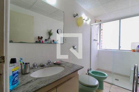 Apartamento à venda com 101m², 3 quartos e 1 vagaBanheiro da Suíte 1