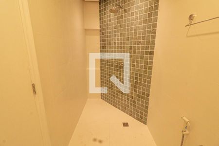 Apartamento à venda com 132m², 3 quartos e 2 vagasBanheiro 