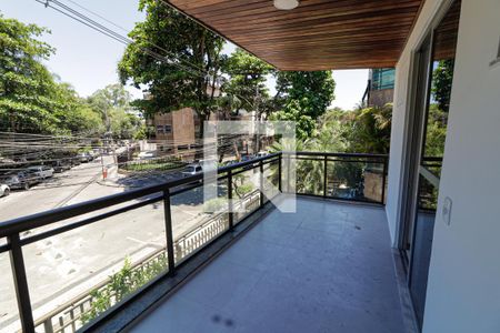 Apartamento à venda com 132m², 3 quartos e 2 vagasVaradanda