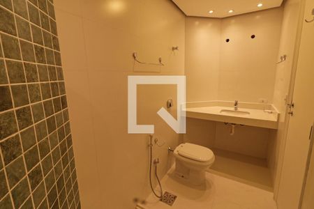 Apartamento à venda com 132m², 3 quartos e 2 vagasBanheiro 