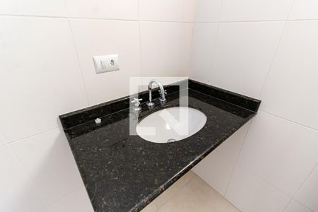 Casa à venda com 100m², 3 quartos e 2 vagasBanheiro da Suíte