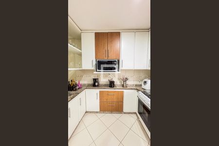 Casa à venda com 315m², 3 quartos e 4 vagas Casa à venda com 315m², 3 quartos e 4 vagasCozinha