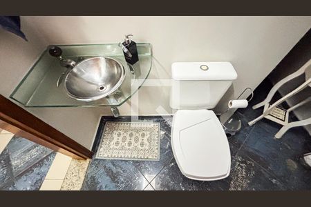 Casa à venda com 315m², 3 quartos e 4 vagas Casa à venda com 315m², 3 quartos e 4 vagasLavabo da Sala