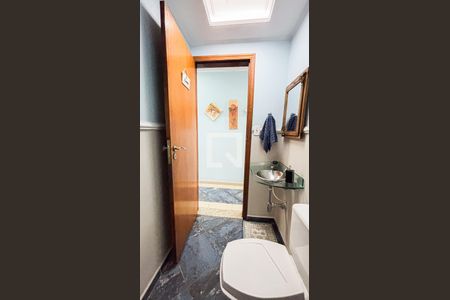 Casa à venda com 315m², 3 quartos e 4 vagas Casa à venda com 315m², 3 quartos e 4 vagasLavabo da Sala