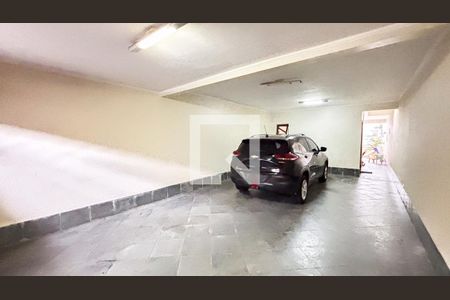 Casa à venda com 315m², 3 quartos e 4 vagas Casa à venda com 315m², 3 quartos e 4 vagasGaragem