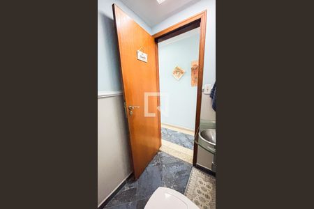 Casa à venda com 315m², 3 quartos e 4 vagasLavabo da Sala