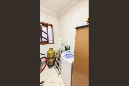 Casa à venda com 315m², 3 quartos e 4 vagas Casa à venda com 315m², 3 quartos e 4 vagasÁrea de Serviço