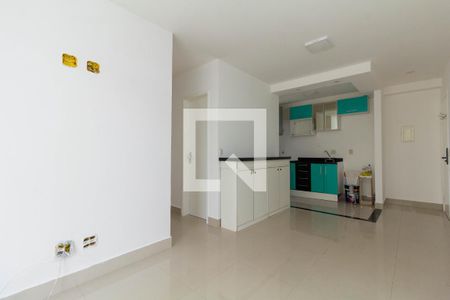 Sala de apartamento à venda com 3 quartos, 62m² em Vila Leonor, São Paulo