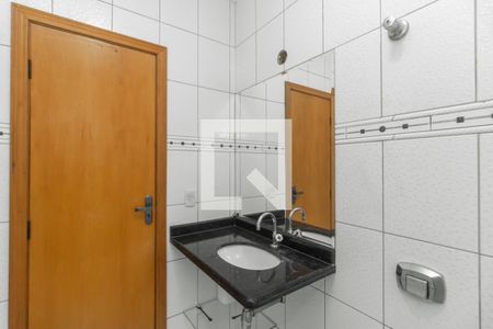 Casa à venda com 240m², 3 quartos e 2 vagasBanheiro