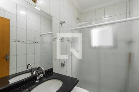 Casa à venda com 240m², 3 quartos e 2 vagasBanheiro