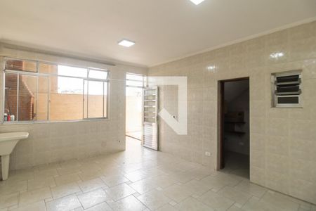 Casa à venda com 240m², 3 quartos e 2 vagasÁrea de Serviço