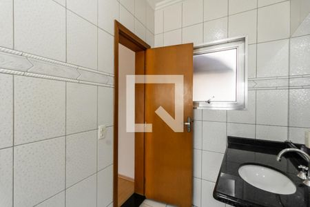 Casa à venda com 240m², 3 quartos e 2 vagasBanheiro da Suíte 1