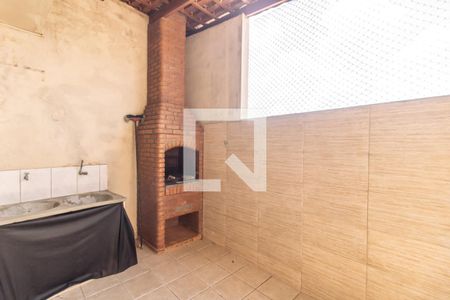 Casa à venda com 240m², 3 quartos e 2 vagasÁrea comum - Churrasqueira