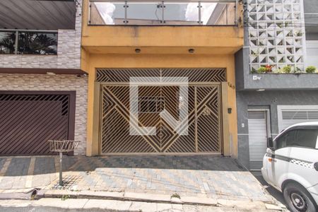 Casa à venda com 240m², 3 quartos e 2 vagasFachada