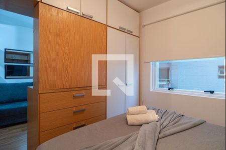 Studio à venda com 29m², 1 quarto e 1 vaga Studio à venda com 29m², 1 quarto e 1 vagaSuíte