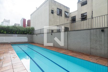 Studio à venda com 29m², 1 quarto e 1 vaga Studio à venda com 29m², 1 quarto e 1 vagaÁrea comum - Piscina
