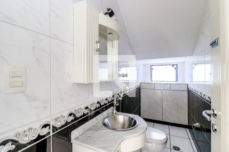 Casa à venda com 223m², 3 quartos e 2 vagas Casa à venda com 223m², 3 quartos e 2 vagasLavabo