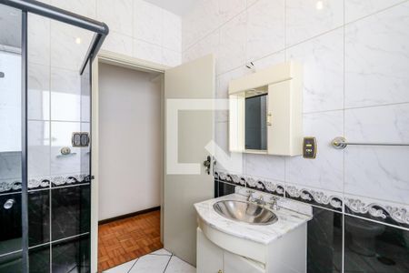 Casa à venda com 223m², 3 quartos e 2 vagas Casa à venda com 223m², 3 quartos e 2 vagasBanheiro
