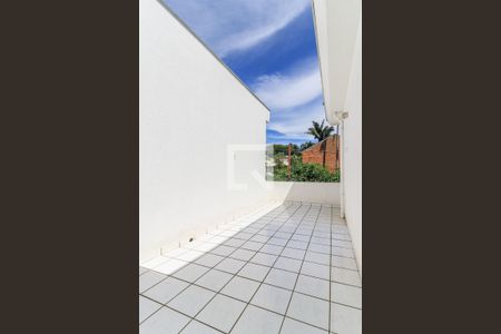 Casa à venda com 223m², 3 quartos e 2 vagas Casa à venda com 223m², 3 quartos e 2 vagasVaranda do Quarto 1