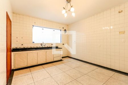 Casa à venda com 223m², 3 quartos e 2 vagas Casa à venda com 223m², 3 quartos e 2 vagasCozinha