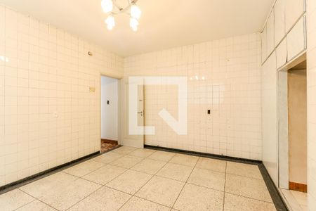 Casa à venda com 223m², 3 quartos e 2 vagas Casa à venda com 223m², 3 quartos e 2 vagasCozinha