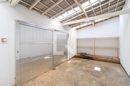 Casa à venda com 223m², 3 quartos e 2 vagas Casa à venda com 223m², 3 quartos e 2 vagasEdícula