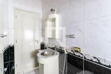 Casa à venda com 223m², 3 quartos e 2 vagas Casa à venda com 223m², 3 quartos e 2 vagasLavabo