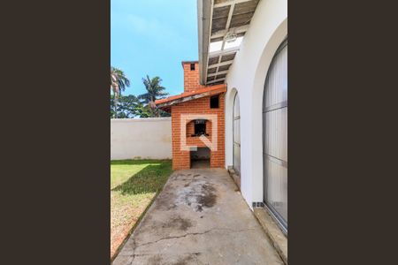 Casa à venda com 223m², 3 quartos e 2 vagas Casa à venda com 223m², 3 quartos e 2 vagasÁrea Externa/Churrasqueira