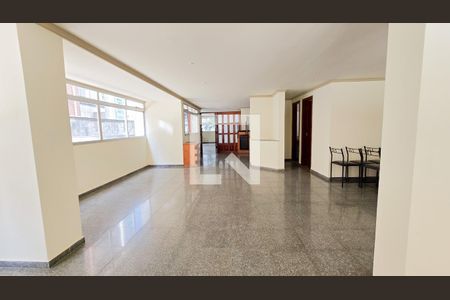 Apartamento à venda com 142m², 4 quartos e 2 vagas Apartamento à venda com 142m², 4 quartos e 2 vagasÁrea comum - Salão de festas