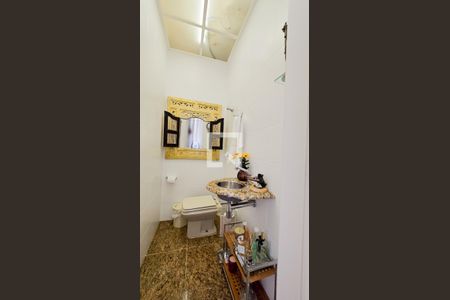 Apartamento à venda com 142m², 4 quartos e 2 vagas Apartamento à venda com 142m², 4 quartos e 2 vagasLavabo