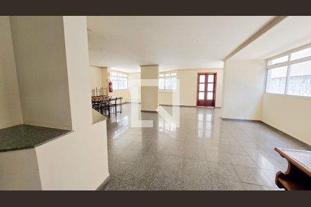 Apartamento à venda com 142m², 4 quartos e 2 vagas Apartamento à venda com 142m², 4 quartos e 2 vagasÁrea comum - Salão de festas