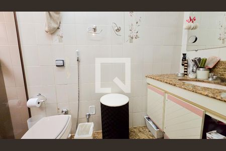 Apartamento à venda com 142m², 4 quartos e 2 vagas Apartamento à venda com 142m², 4 quartos e 2 vagasBanheiro Suite