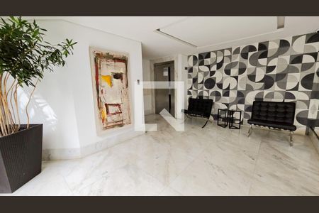 Apartamento à venda com 142m², 4 quartos e 2 vagas Apartamento à venda com 142m², 4 quartos e 2 vagasHall de entrada