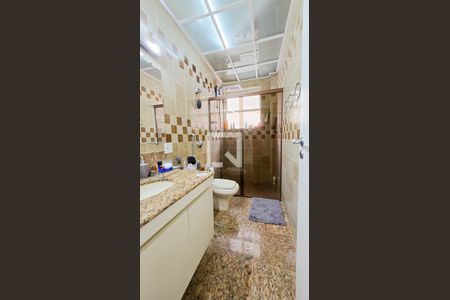 Apartamento à venda com 142m², 4 quartos e 2 vagas Apartamento à venda com 142m², 4 quartos e 2 vagasBanheiro Social