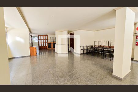 Apartamento à venda com 142m², 4 quartos e 2 vagas Apartamento à venda com 142m², 4 quartos e 2 vagasÁrea comum - Salão de festas