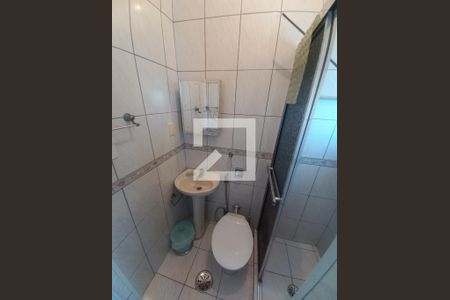 Banheiro de apartamento para alugar com 1 quarto, 50m² em Centro, São Vicente
