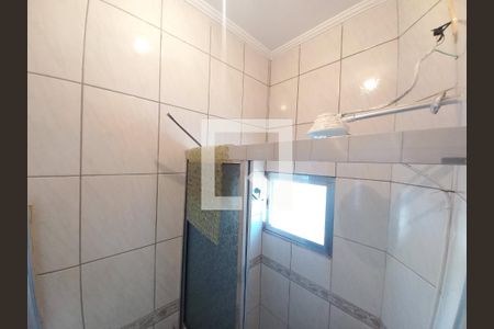 Banheiro de apartamento para alugar com 1 quarto, 50m² em Centro, São Vicente