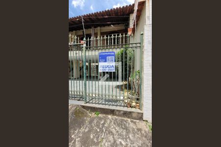 Casa para alugar com 374m², 4 quartos e 4 vagasPlaquinha instalada