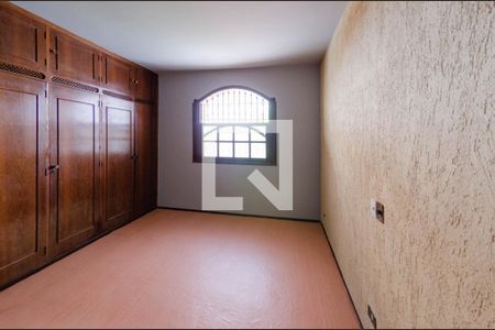 Casa para alugar com 374m², 4 quartos e 4 vagasQuarto 2