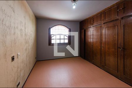 Casa para alugar com 374m², 4 quartos e 4 vagasQuarto 1