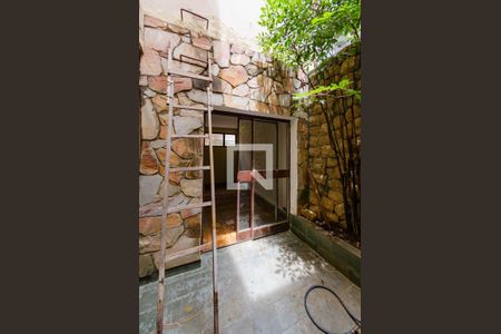 Casa para alugar com 374m², 4 quartos e 4 vagasJardim de inverno